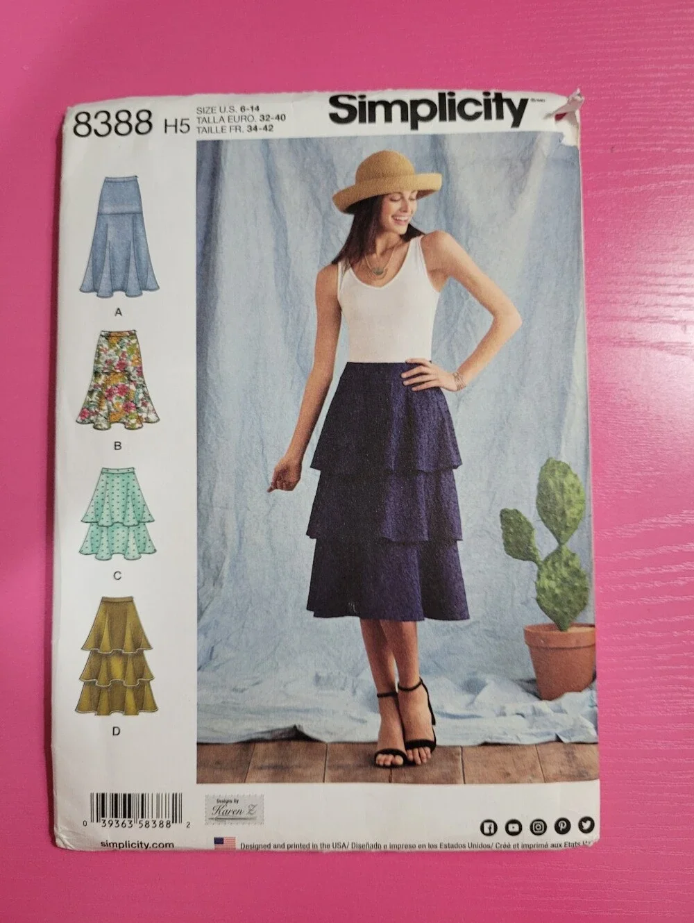Simplicity Misses' Skirt Sewing Pattern 8388 Size 6-14 (1455)